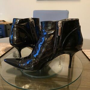 Dolce & Gabbana Glossy Black Ankle Boots